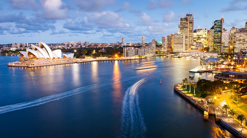Baía de Sydney ao fundo casa da Ópera de Sydney